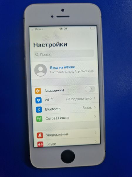 Купить Apple iPhone SE 1st gen. 2016 64GB в Иркутск за 3799 руб.