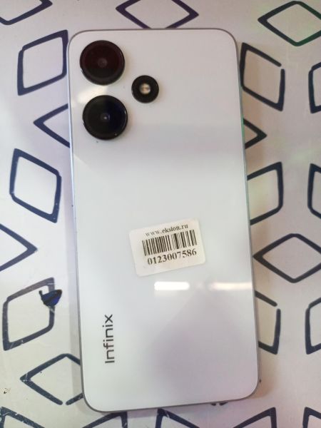 Купить Infinix Hot 30i 4/64GB (X669D) Duos в Иркутск за 5249 руб.