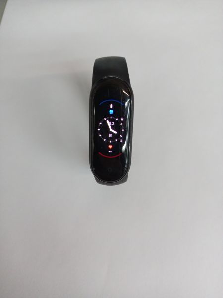 Купить Xiaomi Mi Smart Band 5 (XMSH10HM) c СЗУ в Иркутск за 450 руб.