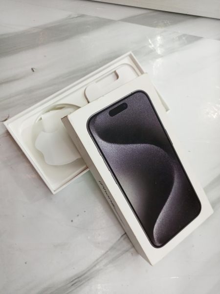 Купить Apple iPhone 15 Pro 256GB в Иркутск за 63300 руб.
