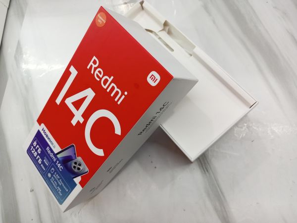 Купить Xiaomi Redmi 14C 4/128GB (2409BRN2CY) Duos в Иркутск за 6200 руб.
