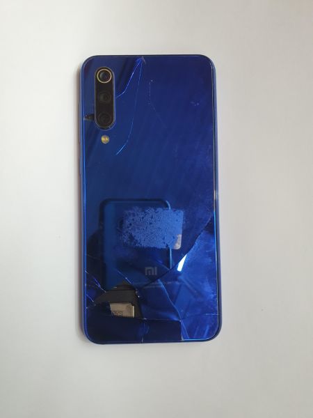 Купить Xiaomi Mi 9 SE 6/64GB (M1903F2G) Duos в Иркутск за 3100 руб.