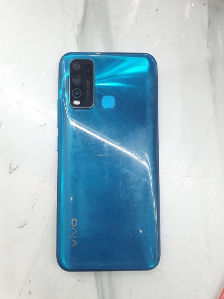 Купить Vivo Y30 (1938) Duos в Иркутск за 3500 руб.