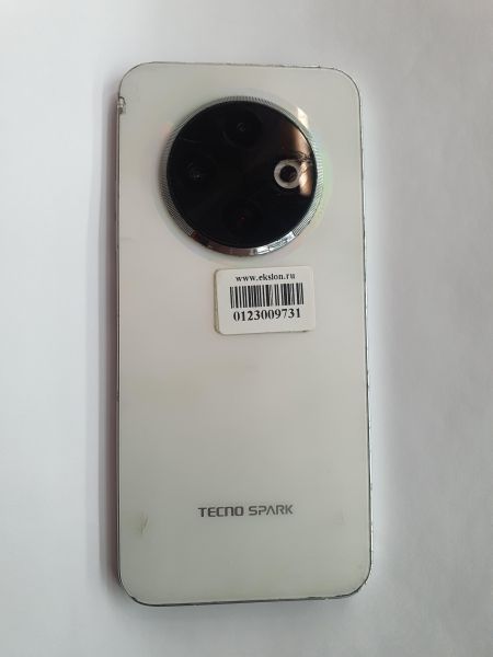 Купить TECNO Spark 30C 8/256GB (KL5n) Duos в Иркутск за 6300 руб.