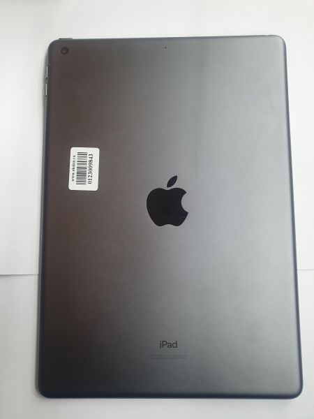 Купить Apple iPad 9 2021 256GB (A2602 MK2P3) (без SIM) в Иркутск за 18300 руб.