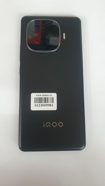 Купить iQOO Z9 8/128GB (V2361A) Duos в Иркутск за 18100 руб.