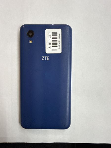 Купить ZTE Blade L8 32GB (L8RU) Duos в Иркутск за 800 руб.