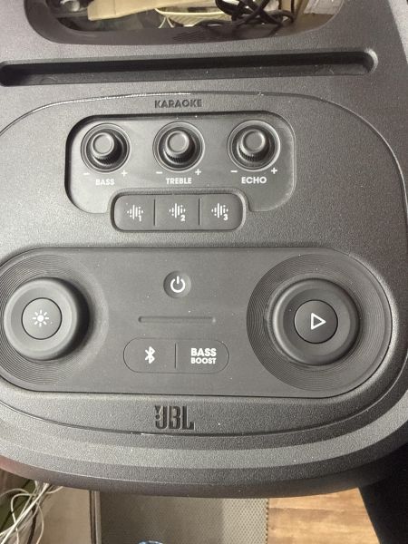 Купить JBL Partybox 710 в Иркутск за 32700 руб.