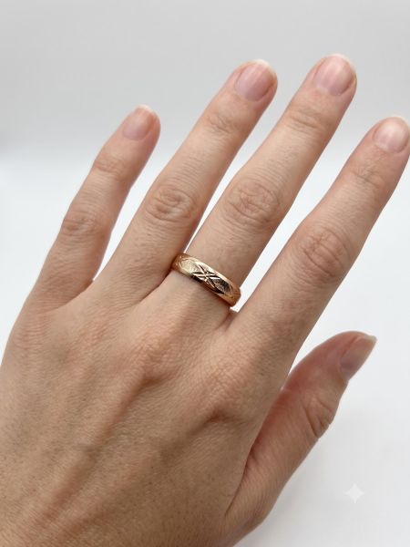 золотые кольца Кольцо золото 585 2,18g, вес изделия 2.18g, размер 23 в Иркутск