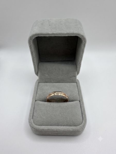 золотые кольца Кольцо золото 585 2,18g, вес изделия 2.18g, размер 23 в Иркутск