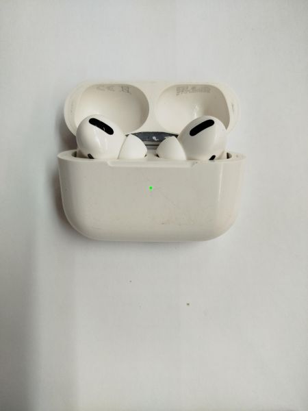 Купить Реплика Apple AirPods Pro 2  (A2931, A2698, A2699, A3047, A3048, A3049) в Иркутск за 700 руб.