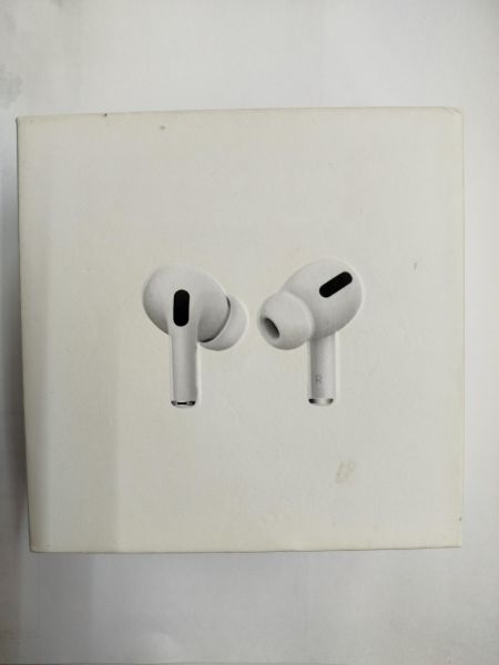 Купить Реплика Apple AirPods Pro 2  (A2931, A2698, A2699, A3047, A3048, A3049) в Иркутск за 700 руб.