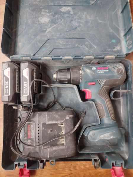 шуруповёрт аккумуляторный Bosch GSR 180-LI (1900 об/мин) с СЗУ в Иркутск