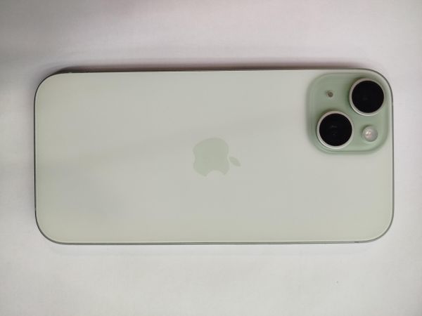 сотовый телефон Apple iPhone 15 256GB в Иркутск