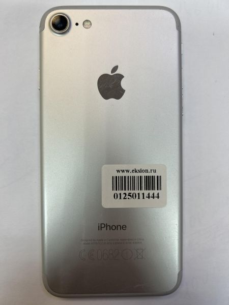 Купить Apple iPhone 7 128GB в Иркутск за 5699 руб.