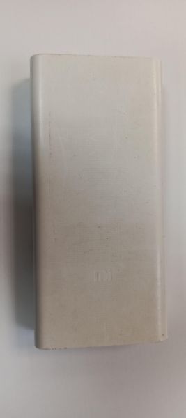 Купить Xiaomi Mi Power Bank 3 20000 (PLM18ZM) (20000 mAh) в Иркутск за 550 руб.