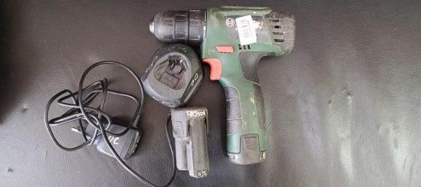 Купить Bosch EasyDrill 1200 (1650/min) с СЗУ в Иркутск за 2900 руб.