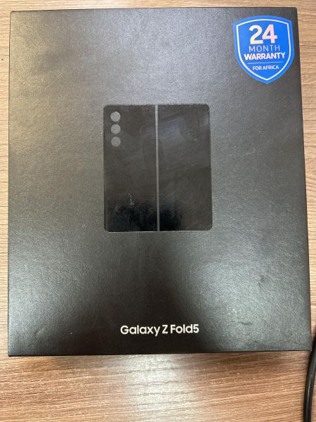 Купить Samsung Galaxy Z Fold 5 12/512GB (F946B) Duos в Иркутск за 74450 руб.