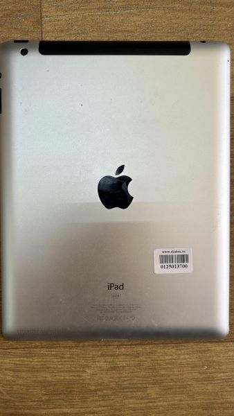 Купить Apple iPad 3 2012 64GB (A1430 MD366-378) (с SIM) в Иркутск за 2050 руб.