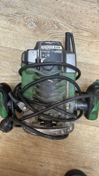 Купить Hitachi M8 V2 в Иркутск за 4850 руб.