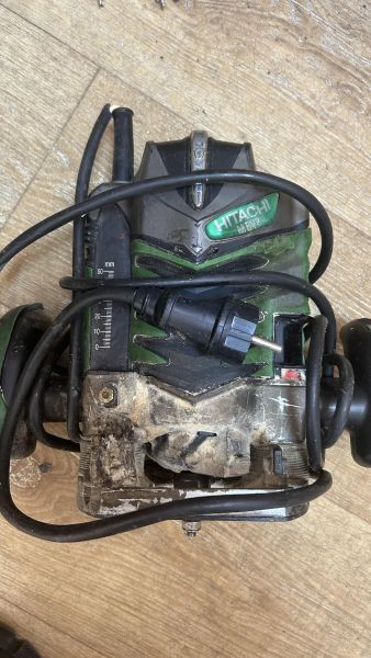 Купить Hitachi M8 V2 в Иркутск за 4850 руб.