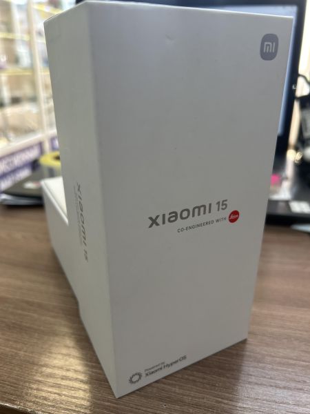 Купить Xiaomi 15 12/512GB (24129PN74G) Duos в Иркутск за 52350 руб.