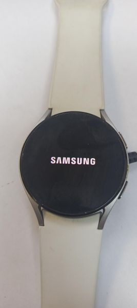 Купить Samsung Galaxy Watch 4 40 mm (SM-R860/N) с СЗУ в Иркутск за 3000 руб.