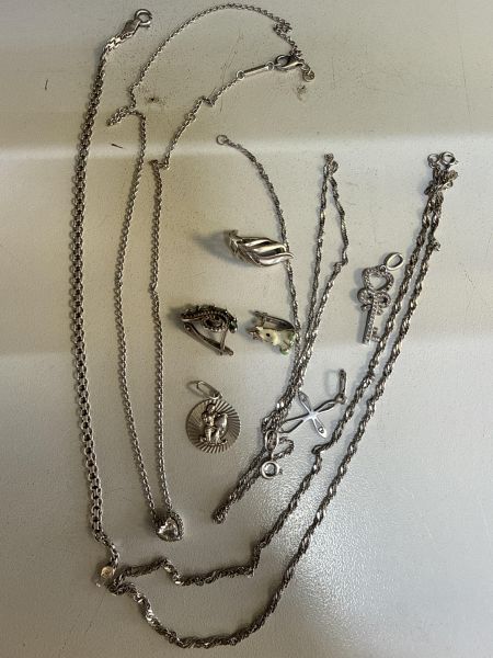 Купить Лом или горсть серебро 925 16,87g, вес изделия 18.62g в Иркутск за 1350 руб.