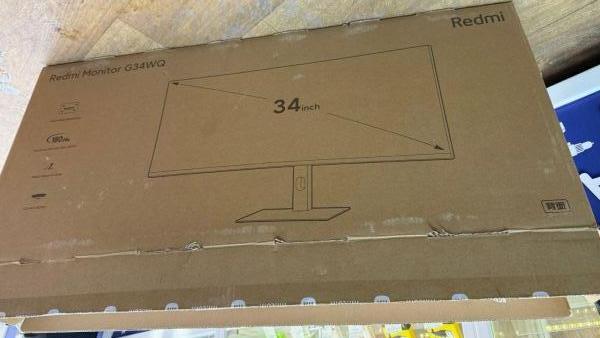 Купить Redmi Surface Display G34WQ (C34WQBA-RG) в Иркутск за 19000 руб.