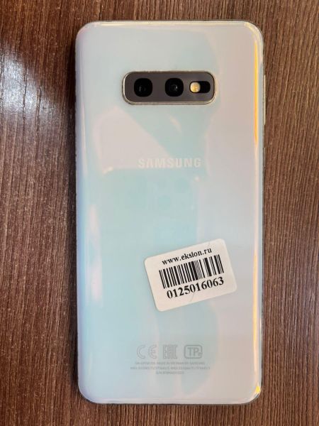 Купить Samsung Galaxy S10e 6/128GB (G970F) Duos в Иркутск за 5500 руб.