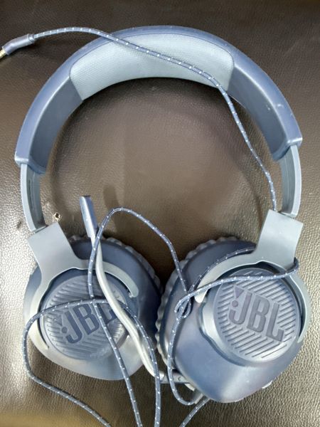 Купить JBL Quantum 100 в Иркутск за 700 руб.