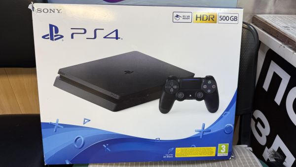 Купить Sony PlayStation 4 Slim 500GB (CUH-2216A) в Иркутск за 17000 руб.