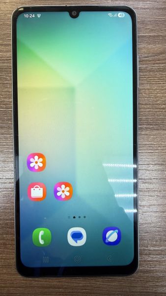 Купить Samsung Galaxy A06 4/128GB (A065F) Duos в Иркутск за 5300 руб.