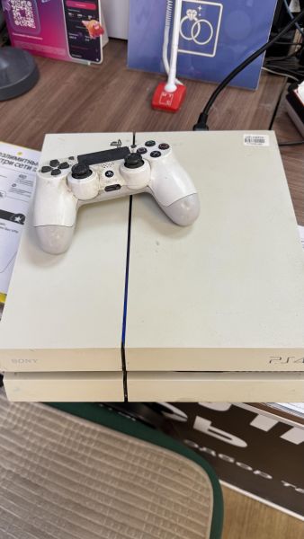 игровая приставка Sony PlayStation 4 500GB (CUH-1108A) в Иркутск