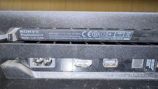 игровая приставка Sony PlayStation 4 Pro 1TB (CUH-7216B) в Иркутск