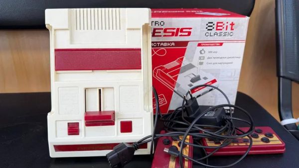 игровая приставка RetroGenesis 8 Bit (ZD-03, C-56) в Иркутск