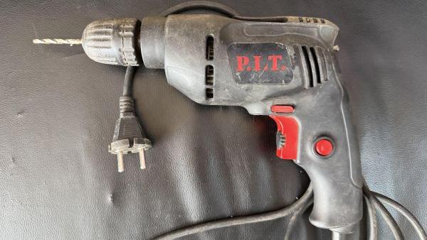 дрель и строительный миксер P.I.T. PBM10-D в Иркутск