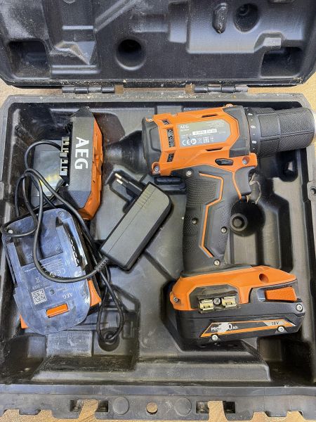 шуруповёрт аккумуляторный AEG BS18G4 с СЗУ в Иркутск