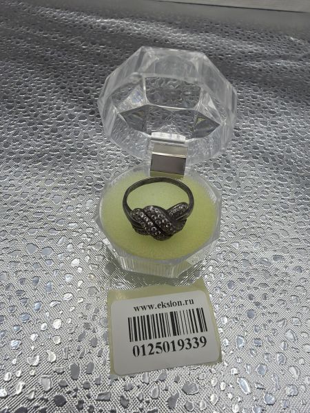 серебряное кольцо Кольцо серебро 925 2,99g, вес изделия 3.51g, размер 19, 30 камней и более в Иркутск