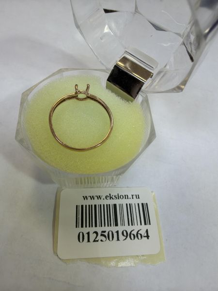 золотые кольца Кольцо золото 585 0,94g, вес изделия 0.94g, размер 16 в Иркутск