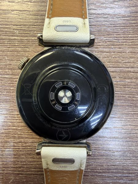 умные часы и браслеты Huawei Watch GT 5 (JNA-B19) с СЗУ в Иркутск