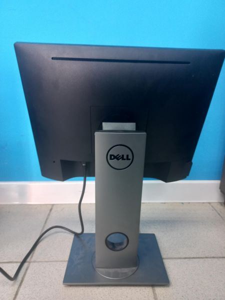 Купить DELL P1917S в Иркутск за 1999 руб.