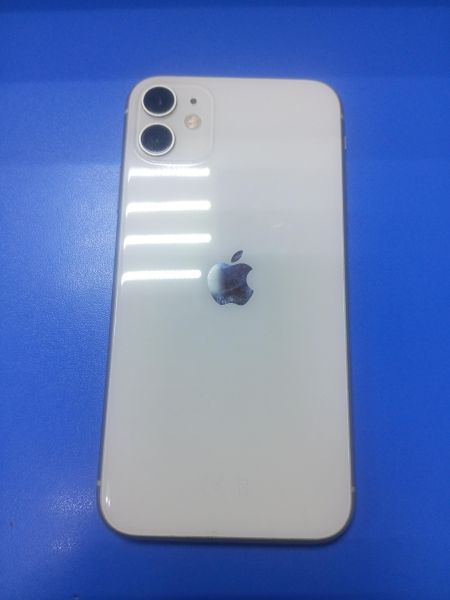 Купить Apple iPhone 11 128GB в Ангарск за 6949 руб.