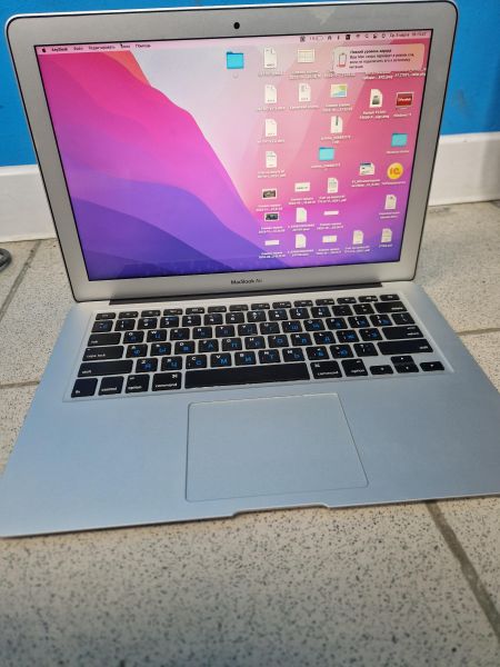 Купить Apple MacBook Air 13 2017 (8GB RAM, SSD 256GB) в Иркутск за 10300 руб.