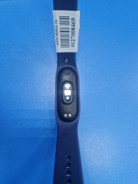 Купить Xiaomi Mi Smart Band 4 (XMSH07HM) с СЗУ в Иркутск за 300 руб.