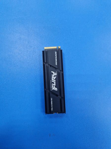 Купить Kingston FURY Renegade (SFYRDK/2000G) 2TB в Иркутск за 8600 руб.