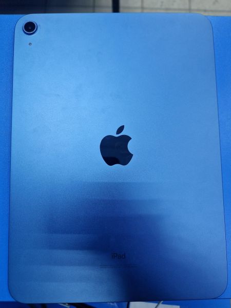 планшет Apple iPad 10 2022 256GB (A2696) (без SIM) в Иркутск