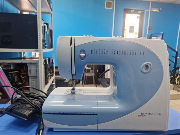 Купить Bernina Bernette 2056 в Иркутск за 2800 руб.
