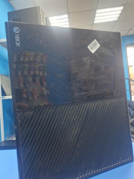 Купить Microsoft Xbox One 500GB (1540) в Иркутск за 6500 руб.