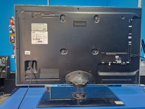 Купить Samsung UE32C5100QW в Иркутск за 3900 руб.